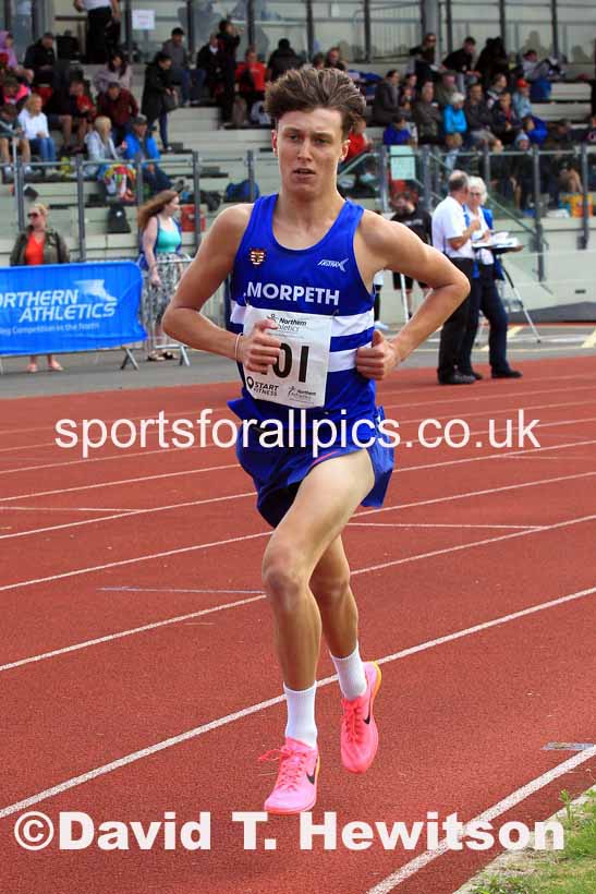 Mens under-17s 3000 metres, 2023 Northern Under-13s, Under-15s and Under-17s, Middlesbrough.  Photo: David T. Hewitson/Sports for All Pics